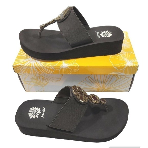 Yellow Box ~Woman 8.5 M~ Brown Flip Flops Wedge Jeweled Sandals 30189 NEW. - Picture 10 of 12